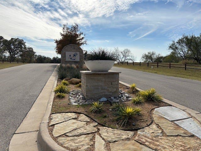 1.01 acres in Navarro County - photo 3