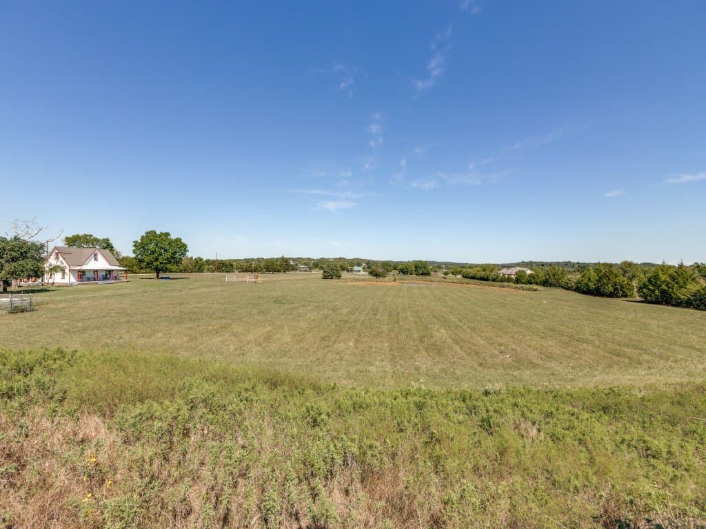 2.96 acres in Cooke County
