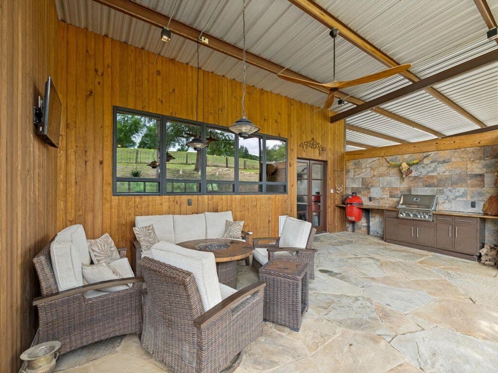 4.77 acres in Cooke County - photo 11