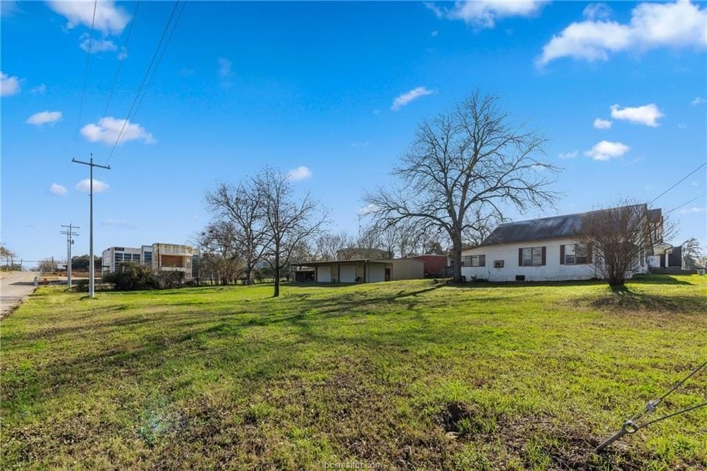 0.72 acres in Burleson County