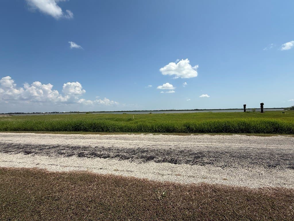 1.48 acres in Palacios Area County gallery image 3
