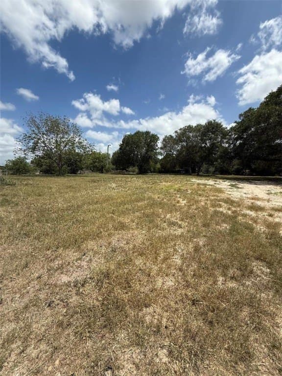 0.25 acres in Nueces County