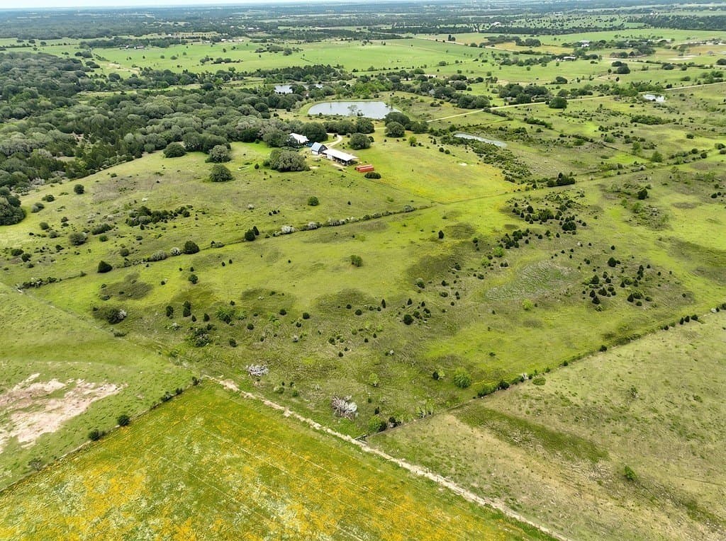 122.76 acres in Colorado County - photo 24