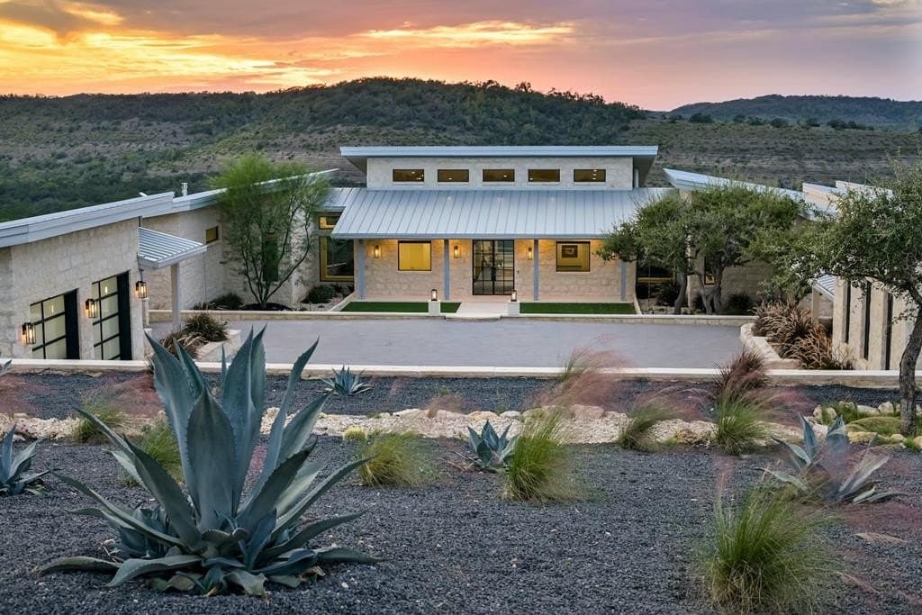 50.97 acres in Hays County