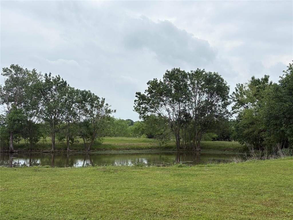 14.01 acres in McLennan County gallery image 3