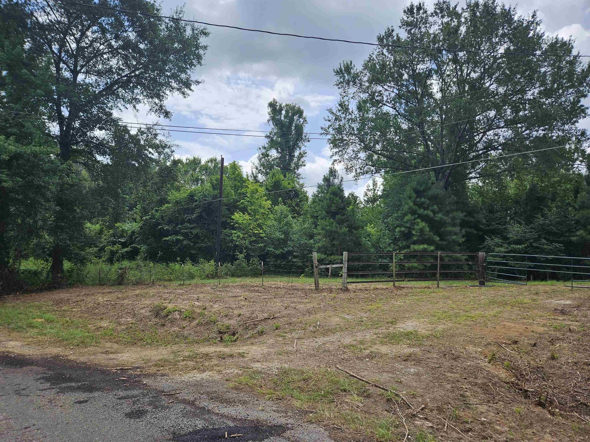 27.79 acres in Smith County - photo 4