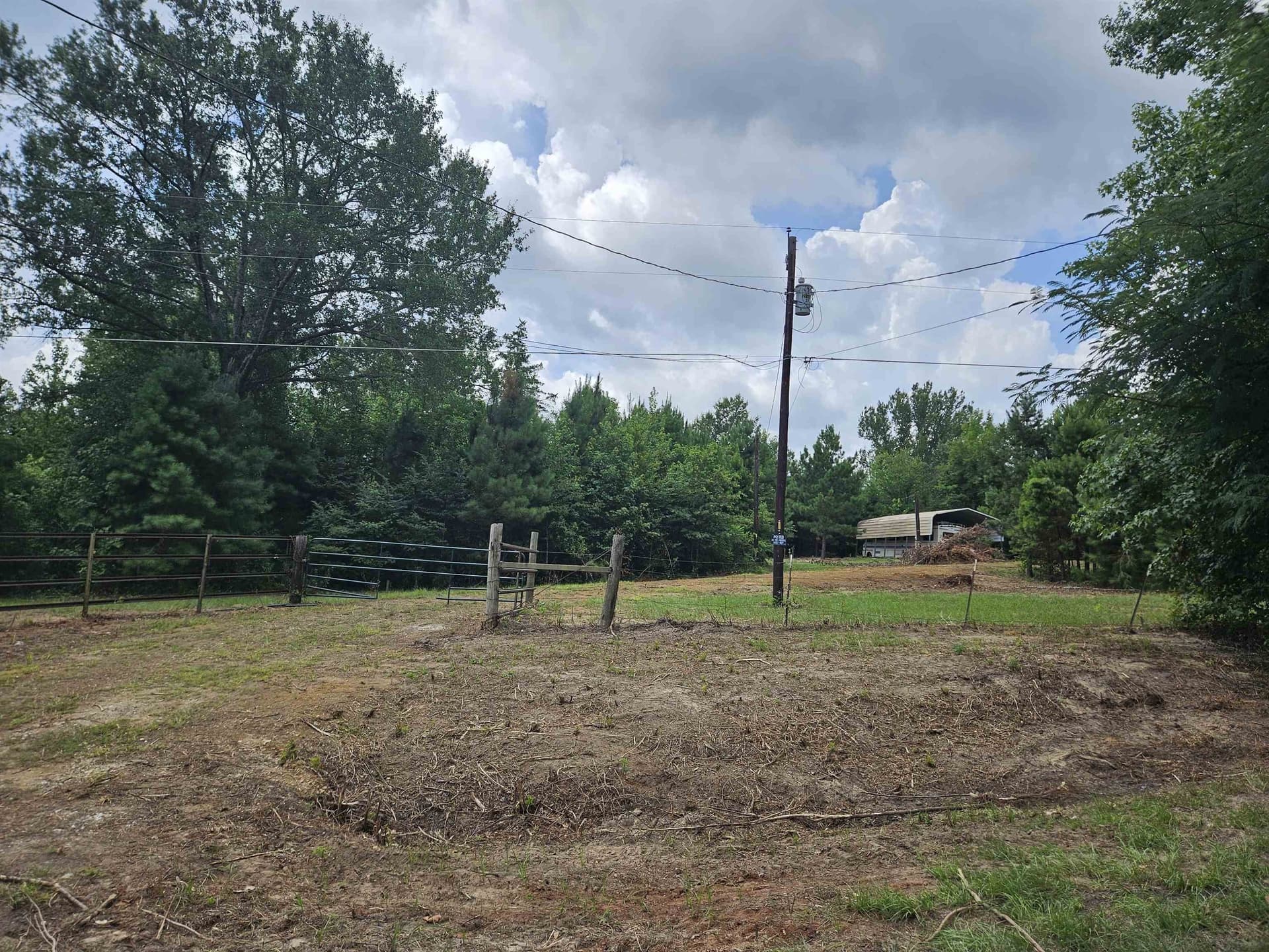 27.79 acres in Smith County