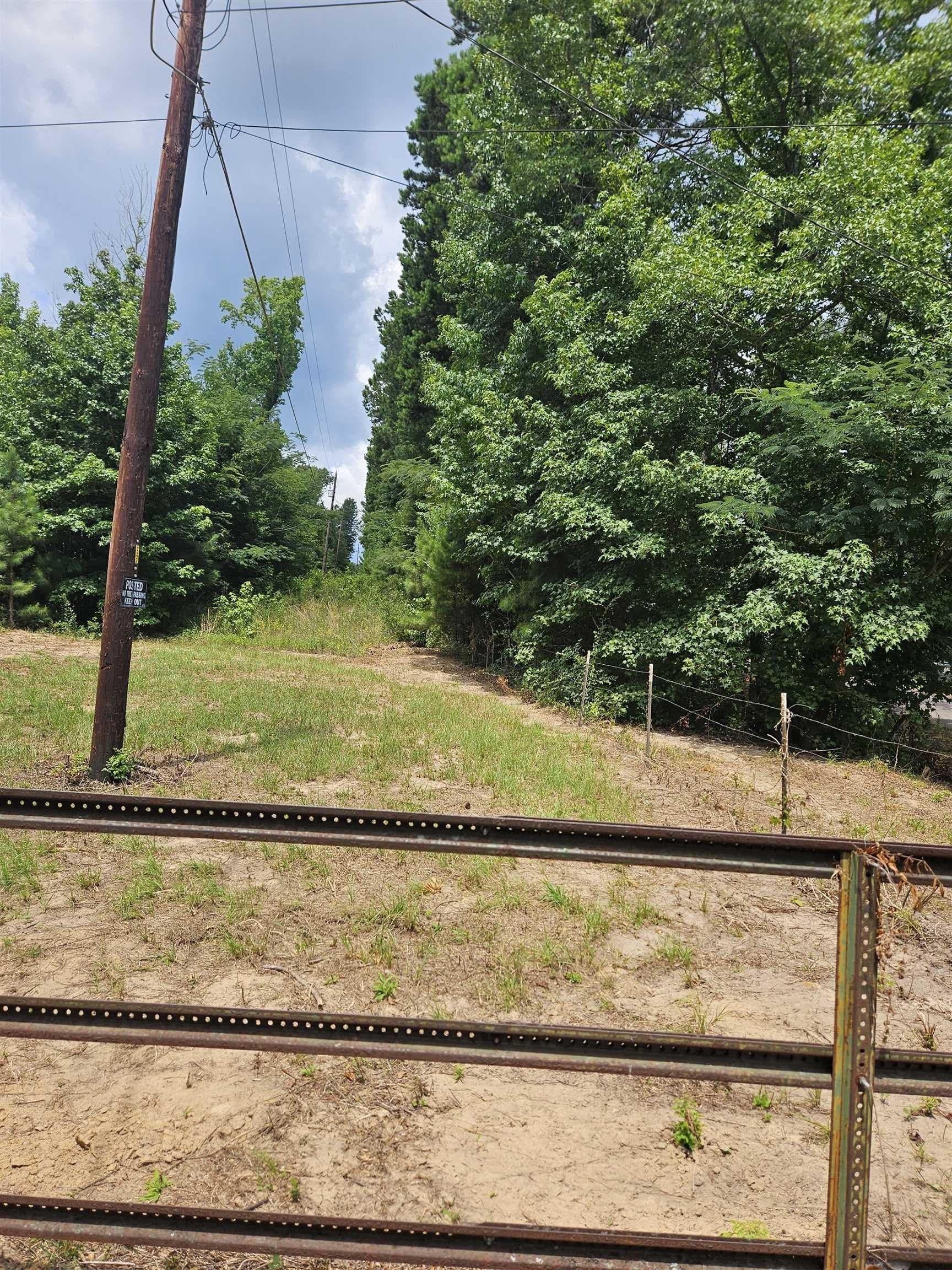 27.79 acres in Smith County - photo 3