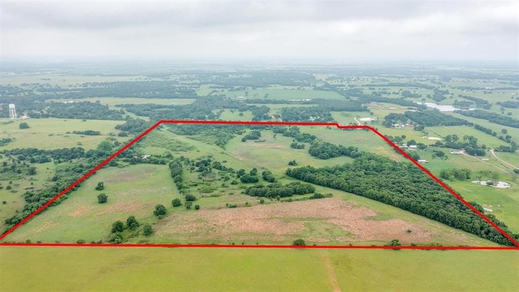 105.66 acres in Hill County gallery image 3