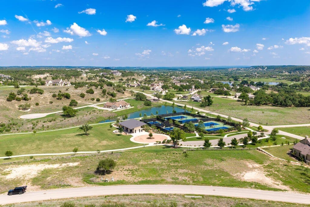 0.48 acres in Gillespie County - photo 4