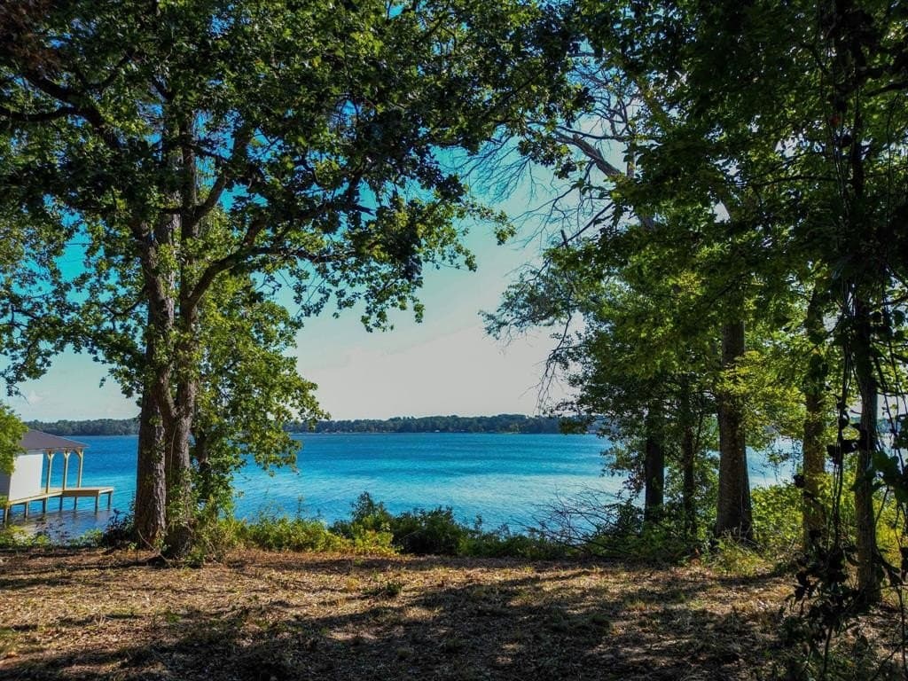 1.44 acres in Henderson County gallery image 4