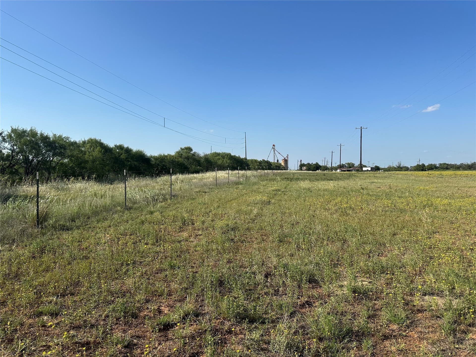 14 acres in Knox County gallery image 4