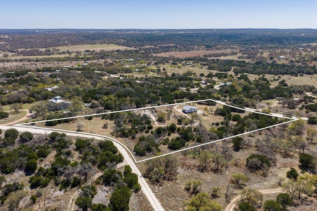 5.01 acres in Gillespie County gallery image 3