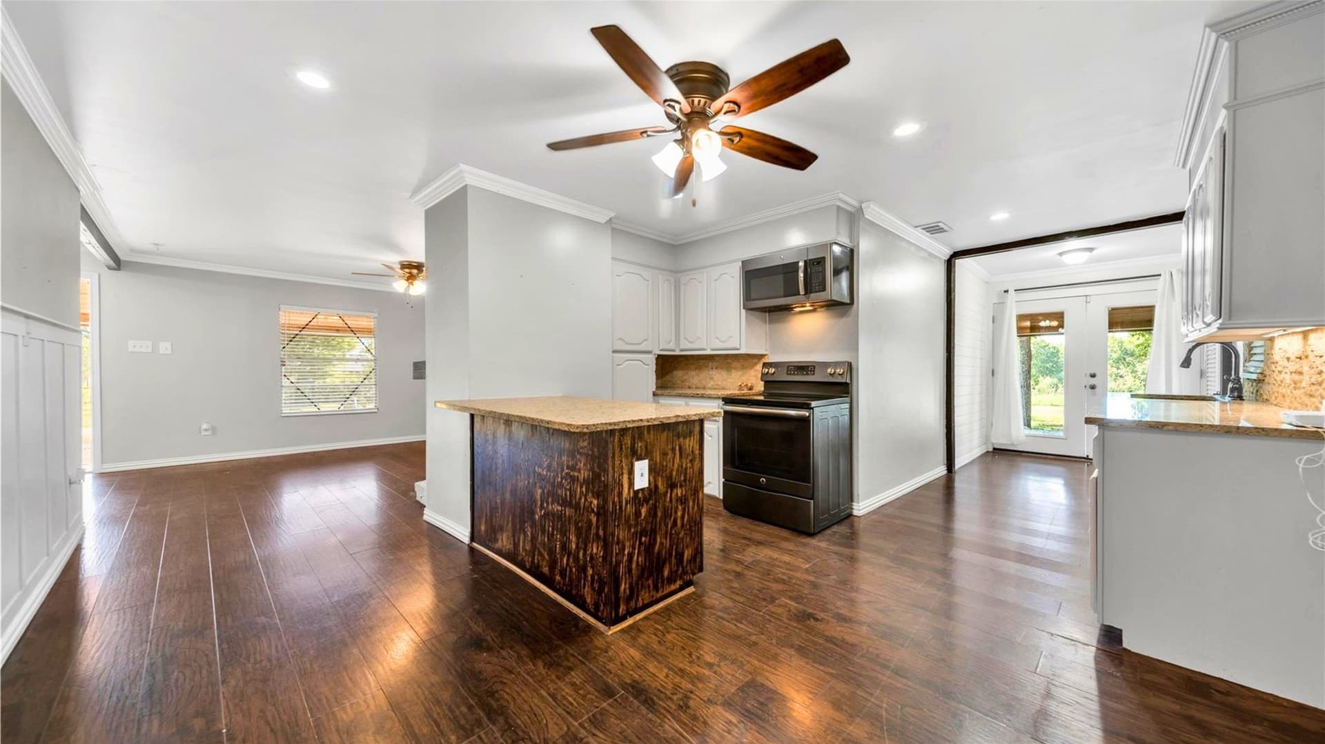 4.85 acres in Dallas County featured view