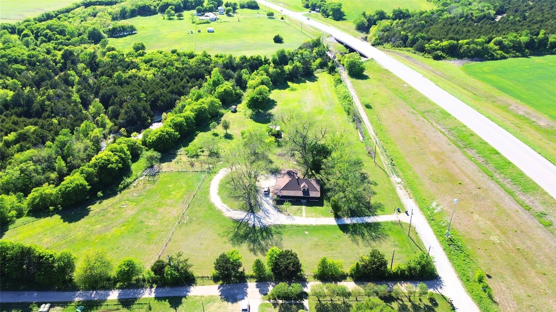 4.85 acres in Dallas County