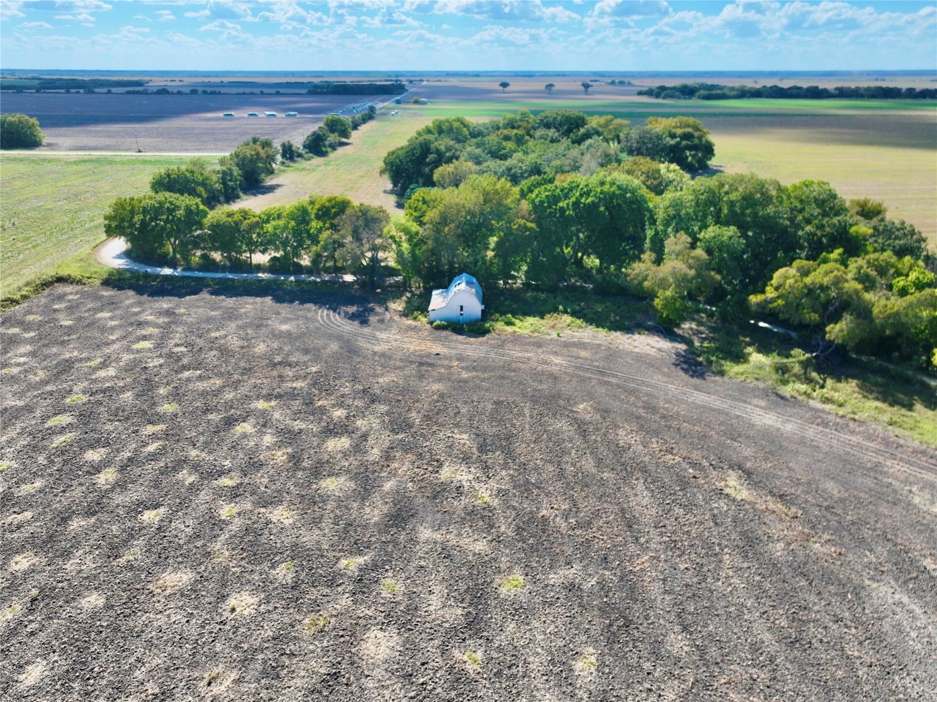 1,391.08 acres in Ellis County - photo 21