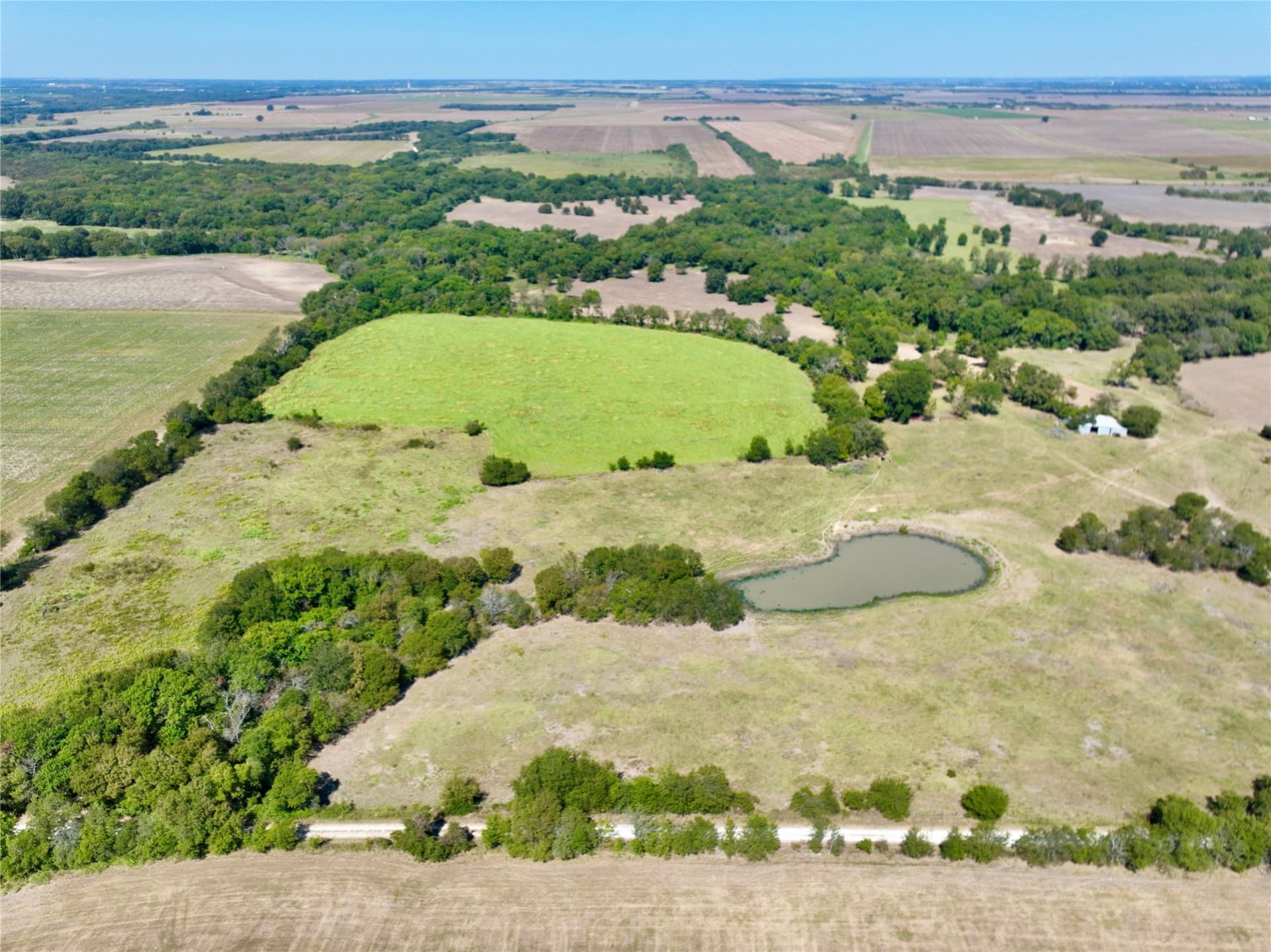 1,391.08 acres in Ellis County - photo 9