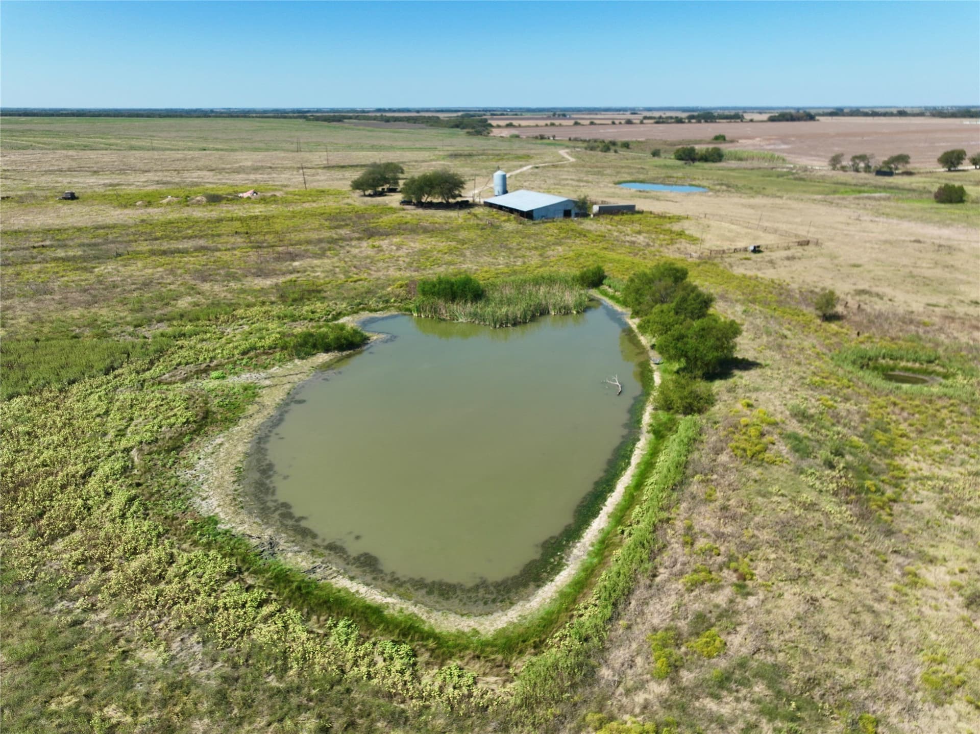 1,391.08 acres in Ellis County - photo 13
