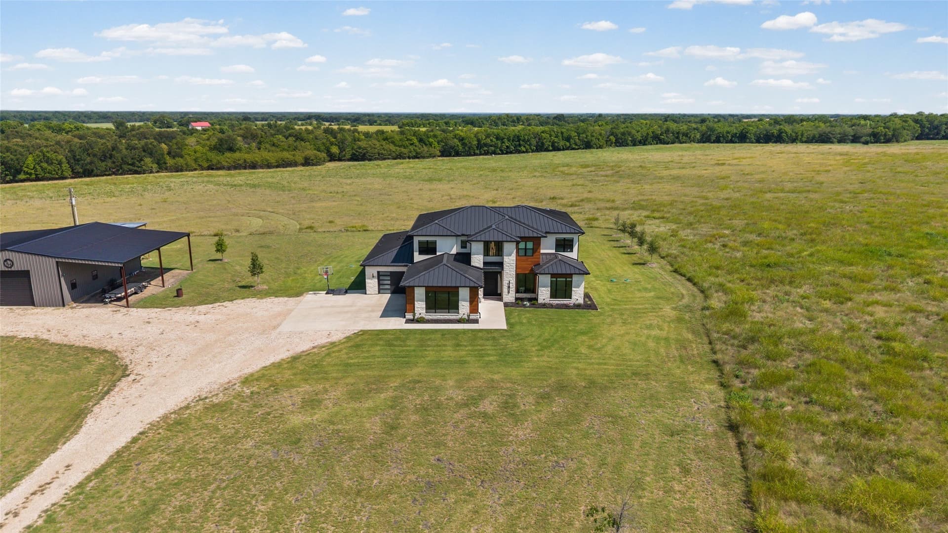 163.04 acres in Delta County - photo 2