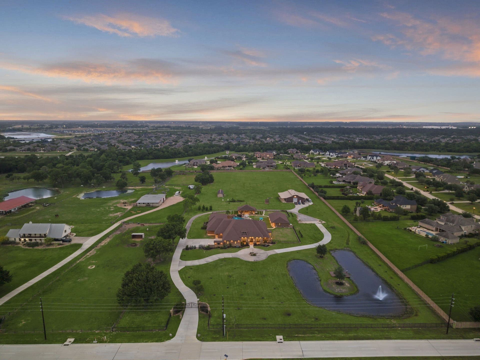 10 acres in Harris County - photo 40