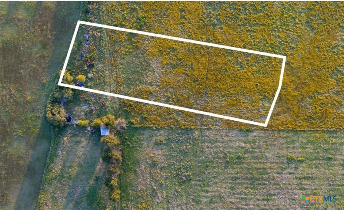 1 acres in McLennan County gallery image 2