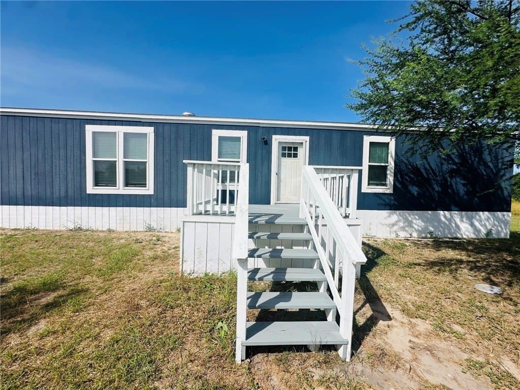 10.47 acres in Nueces County - photo 2