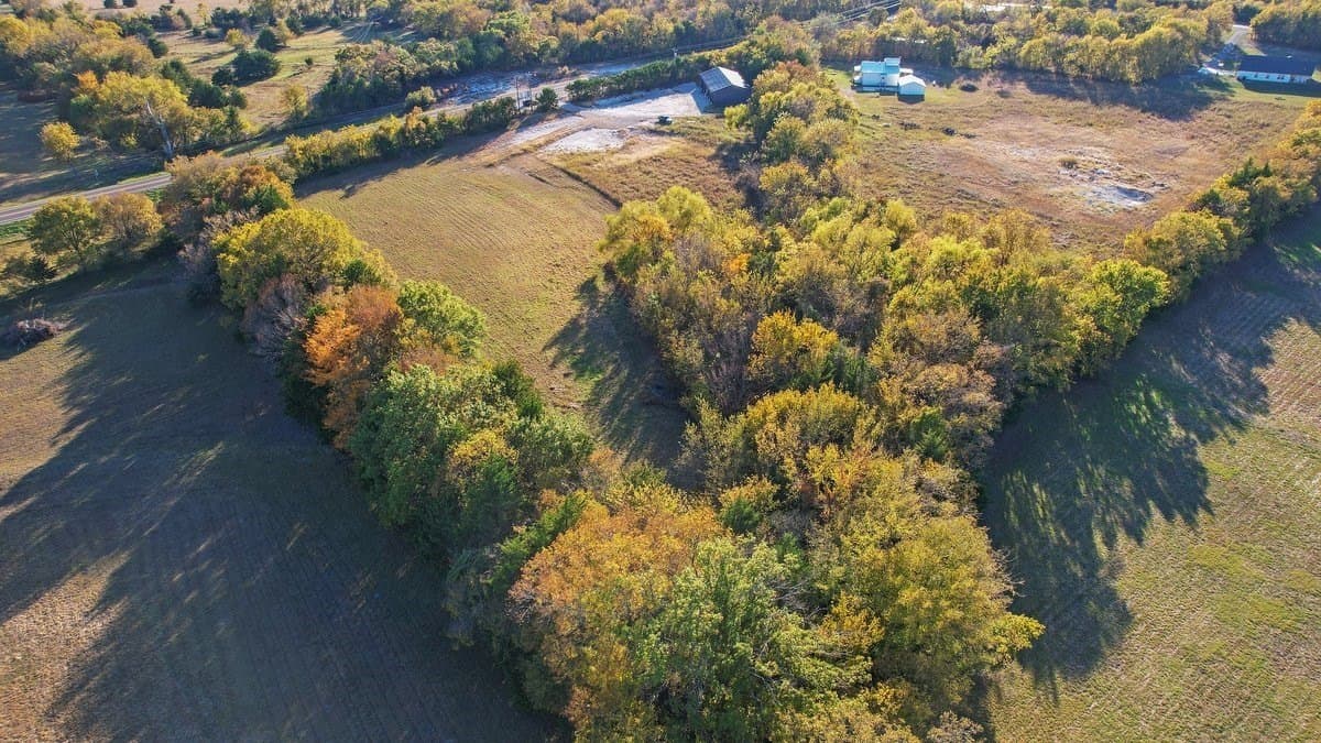 2.11 acres in Grayson County gallery image 3