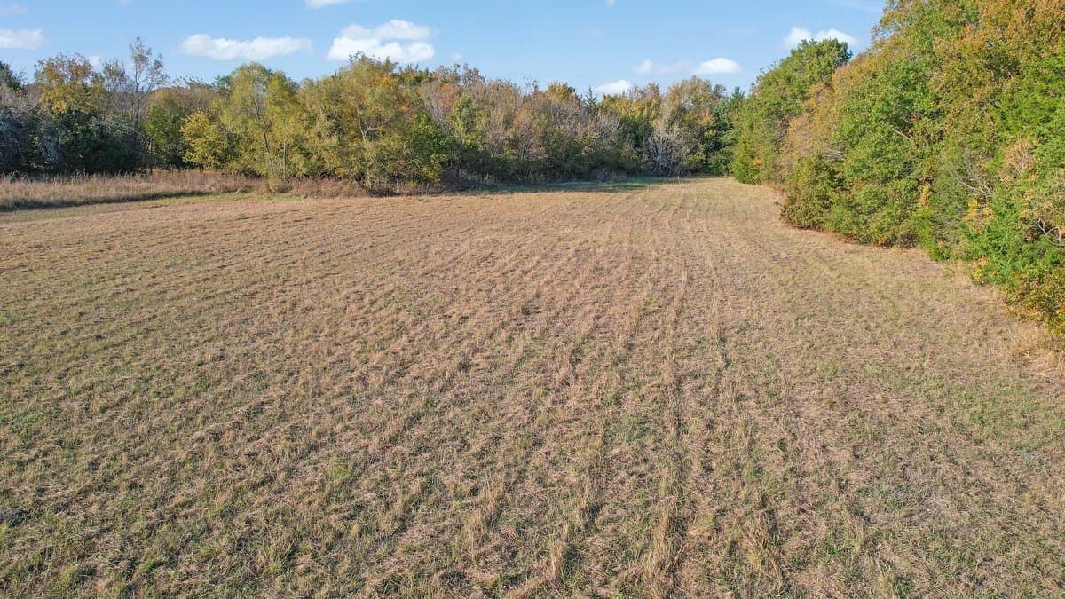2.11 acres in Grayson County featured view