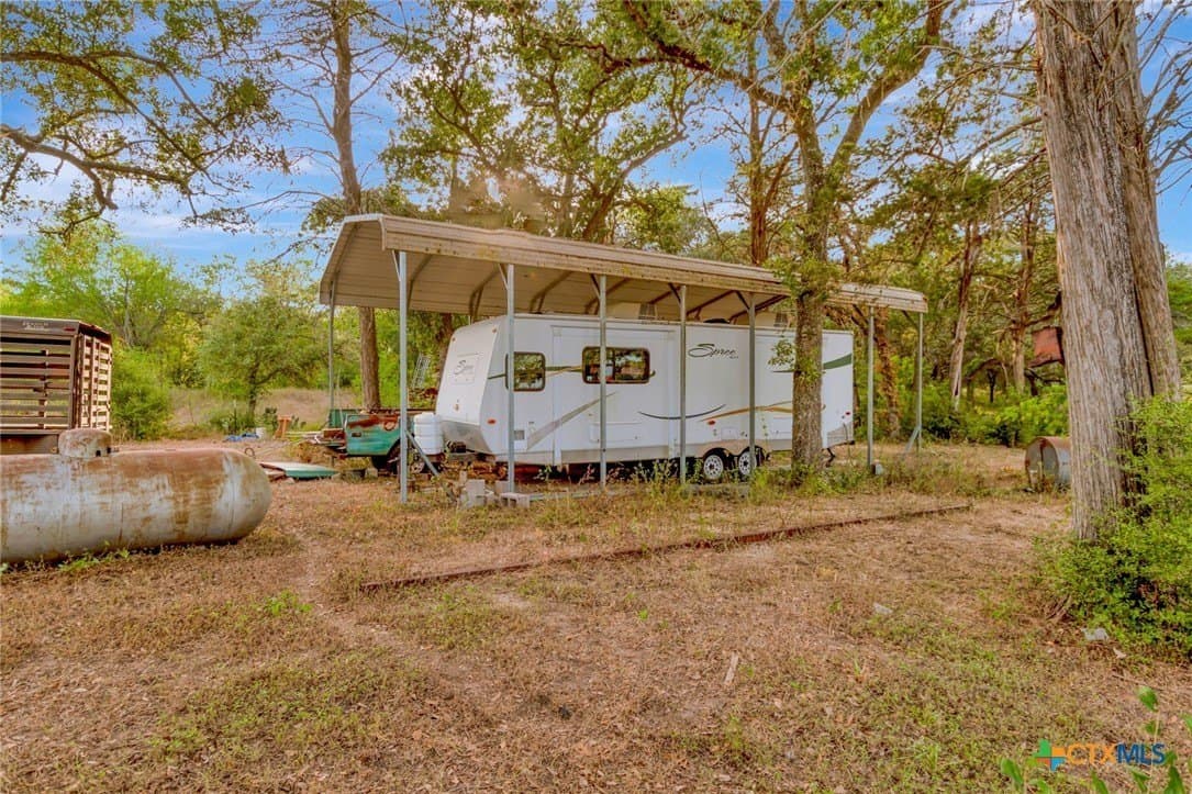 21.98 acres in Lavaca County - photo 23