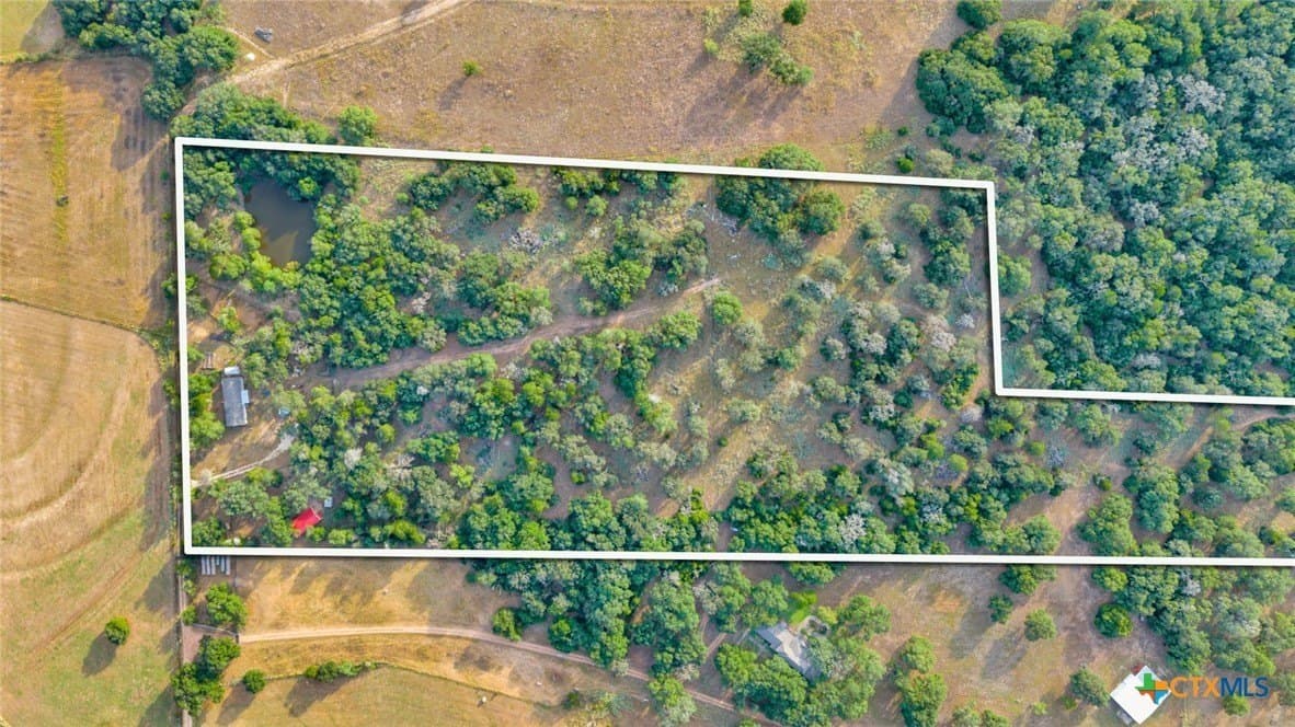 21.98 acres in Lavaca County - photo 35
