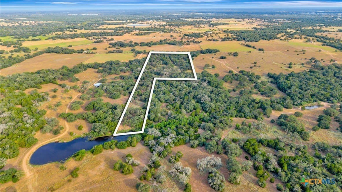 21.98 acres in Lavaca County - photo 34