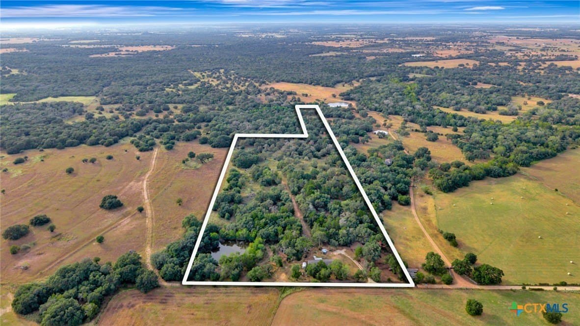 21.98 acres in Lavaca County - photo 32