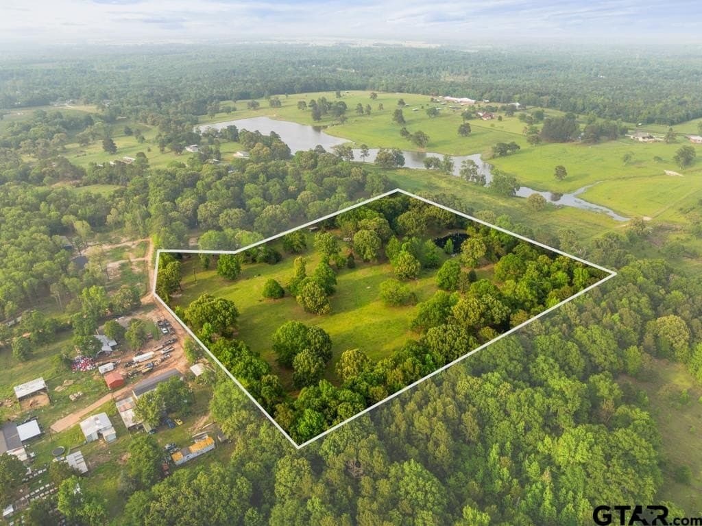 11.23 acres in Smith County - photo 9