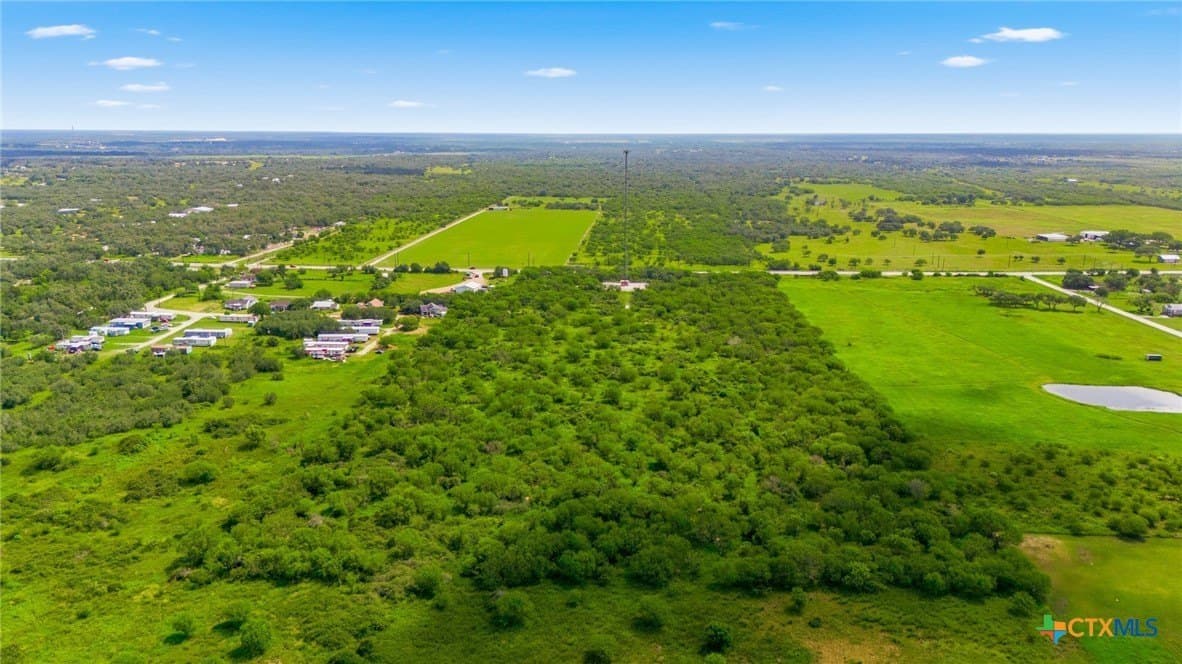 19 acres in Victoria County - photo 11