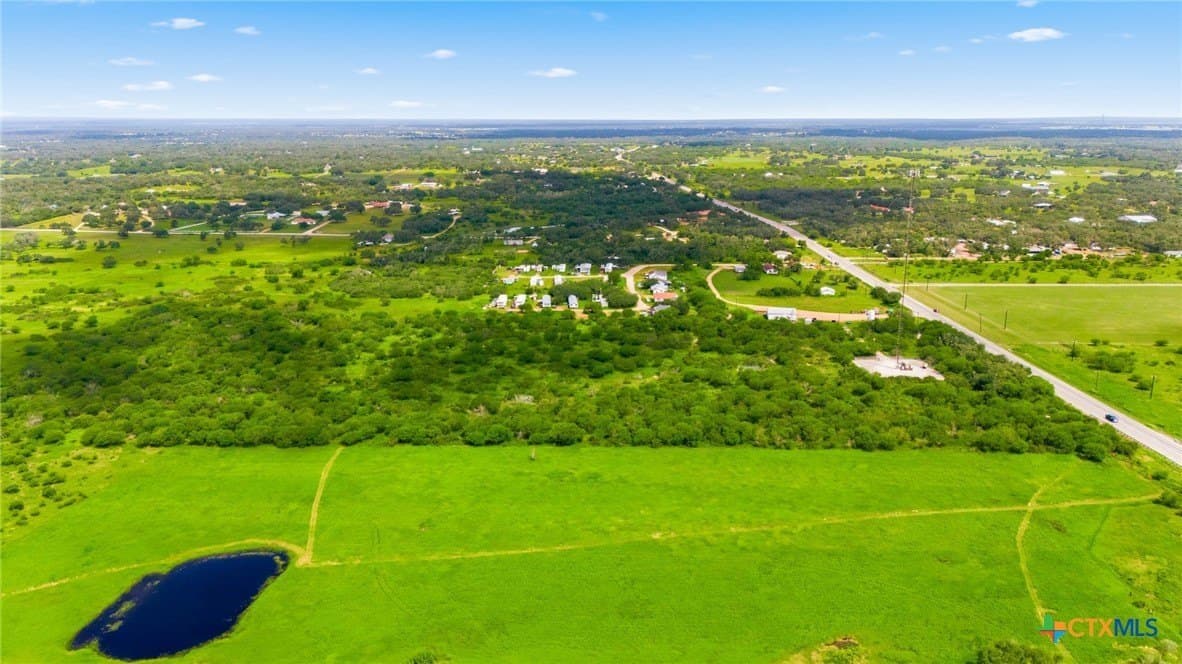 19 acres in Victoria County featured view