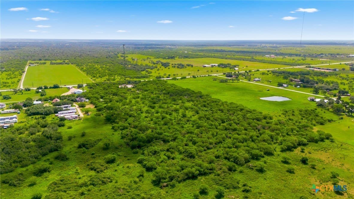 19 acres in Victoria County - photo 10