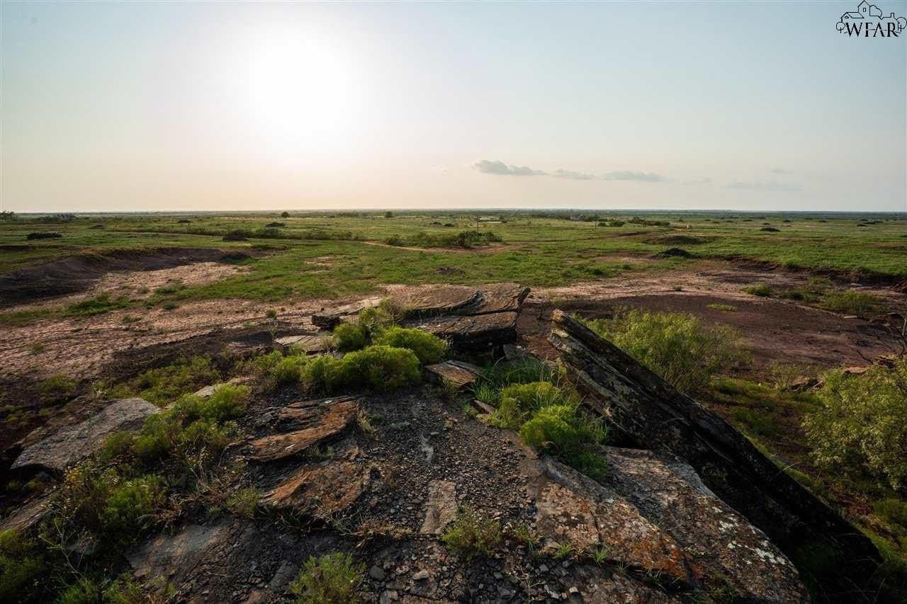 390.08 acres in Wichita County - photo 21