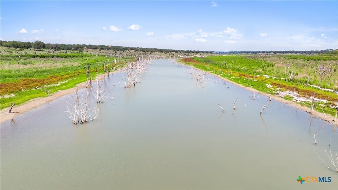 1.9 acres in Comal County - photo 20