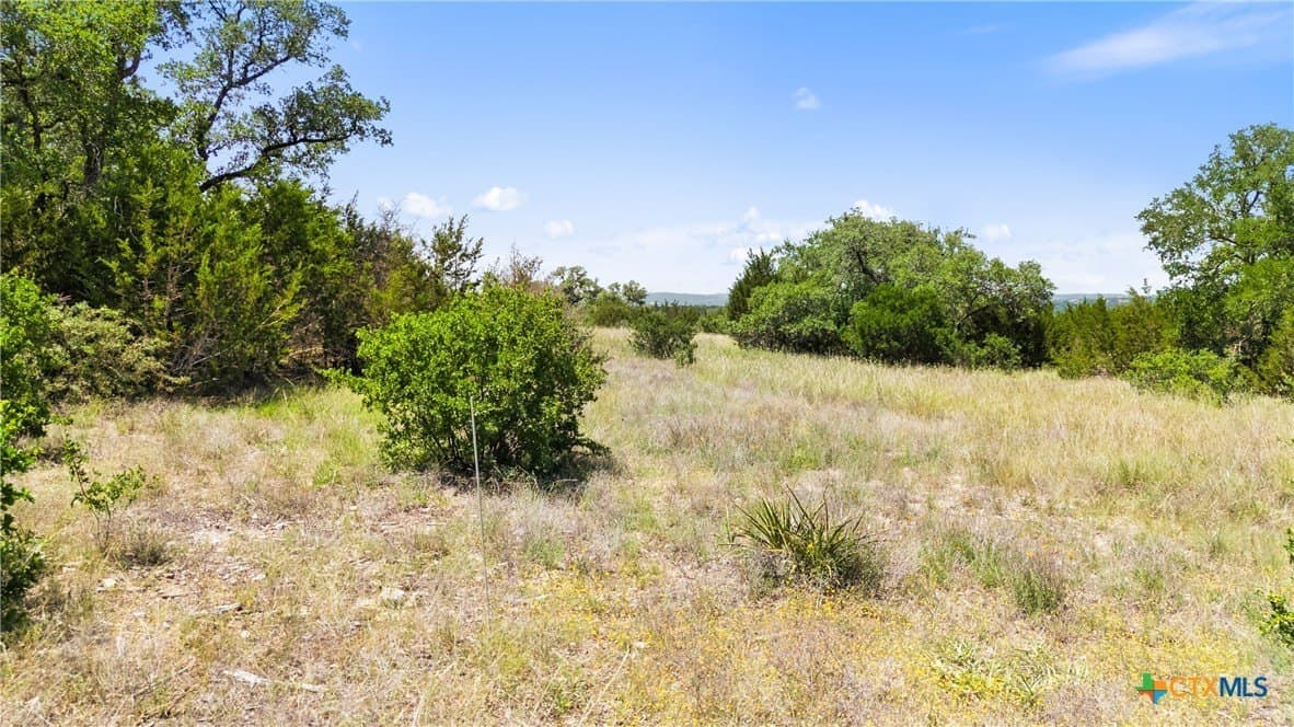 1.9 acres in Comal County - photo 6