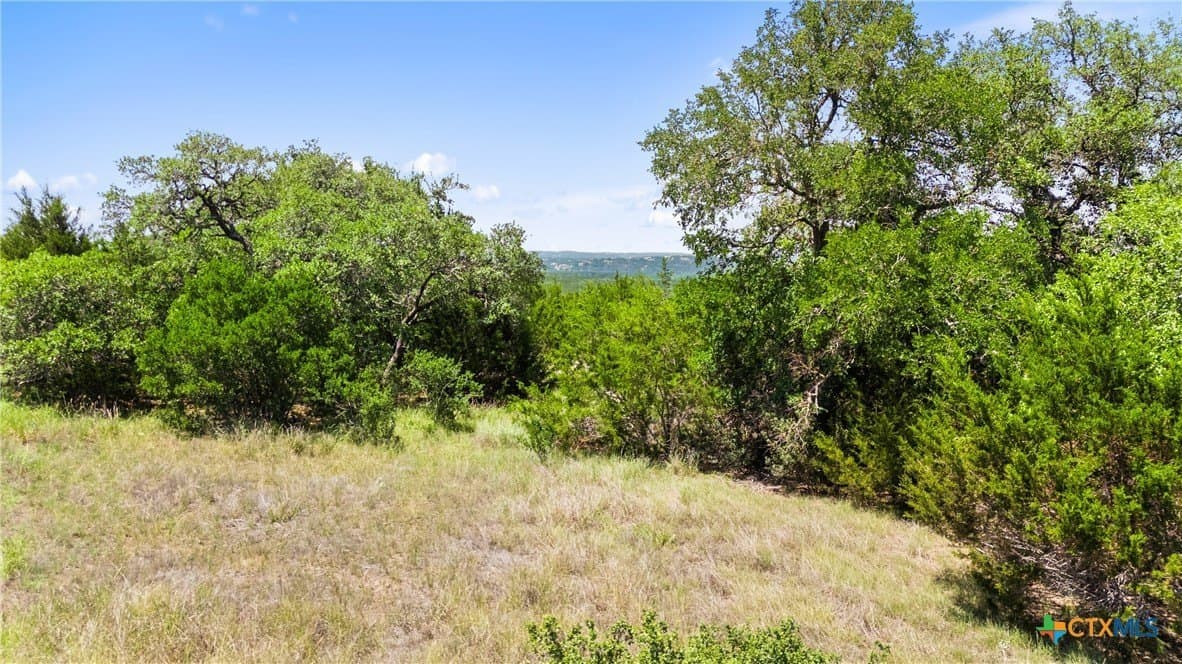1.9 acres in Comal County - photo 3