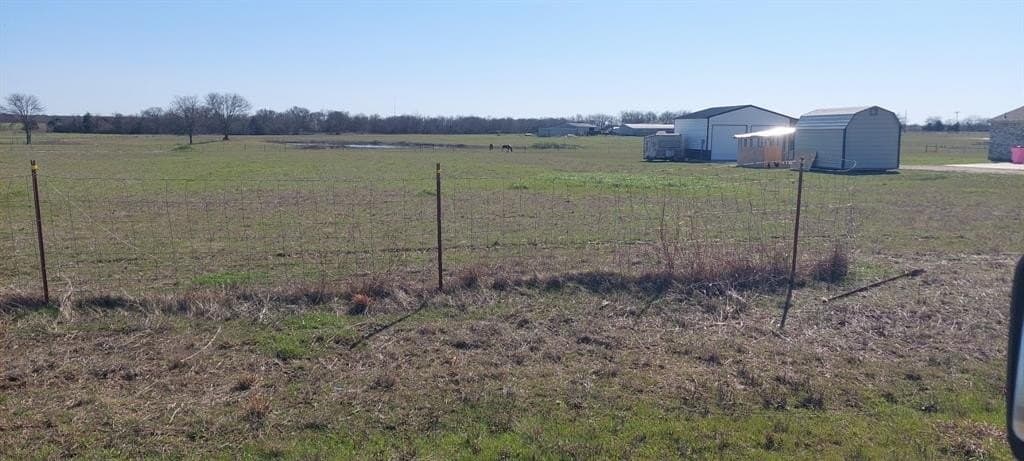 1.33 acres in Hunt County gallery image 2