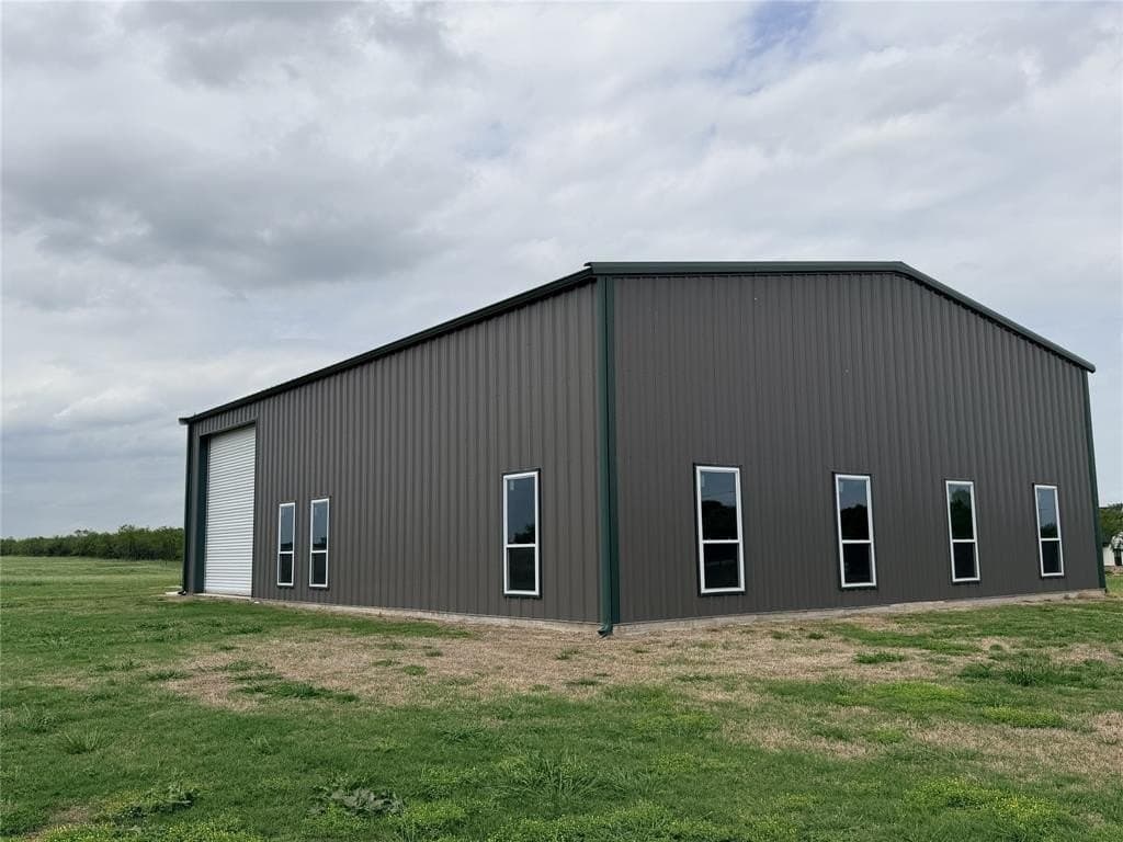 14 acres in Ellis County gallery image 2