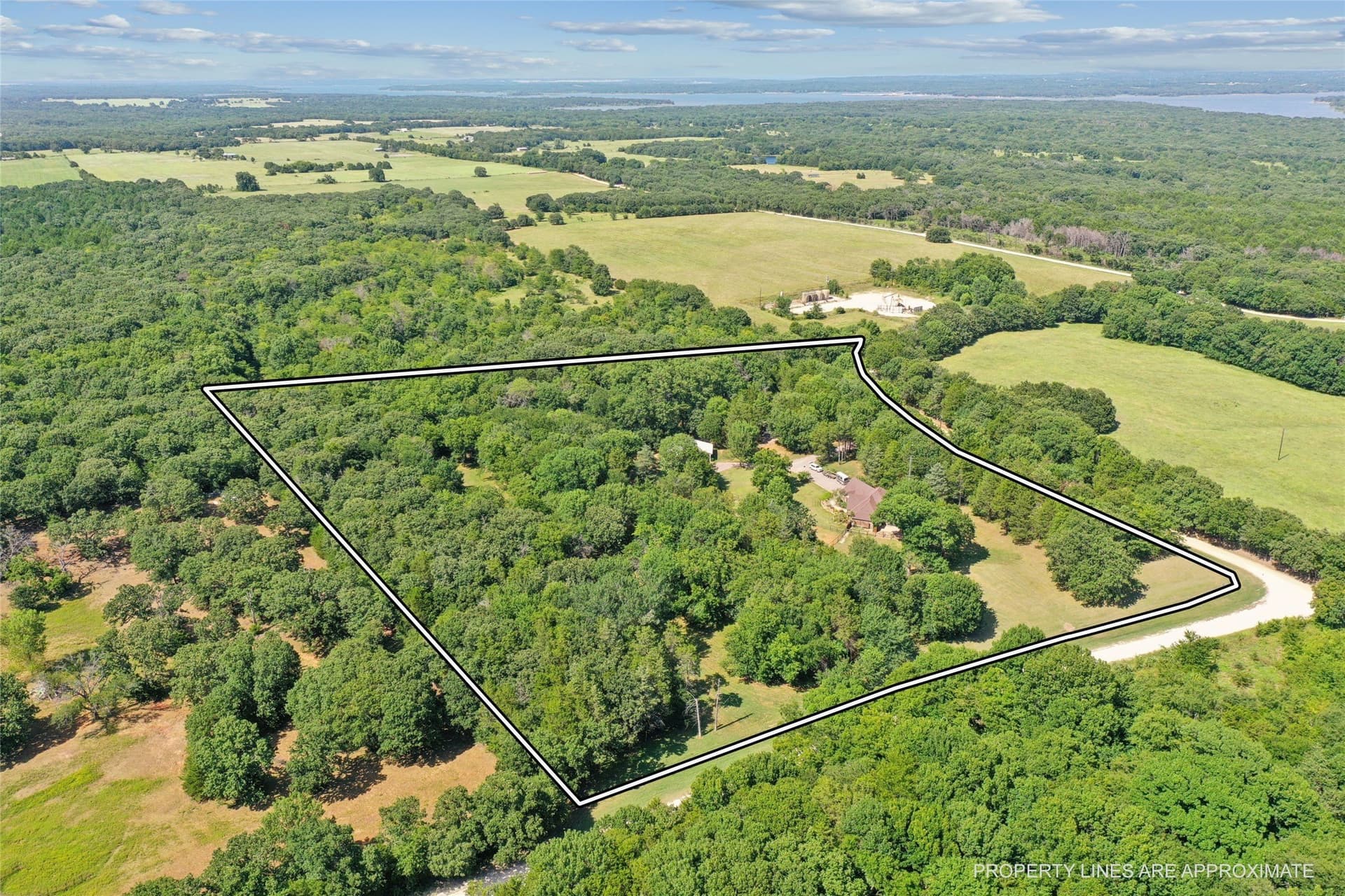 11.6 acres in Grayson County - photo 38