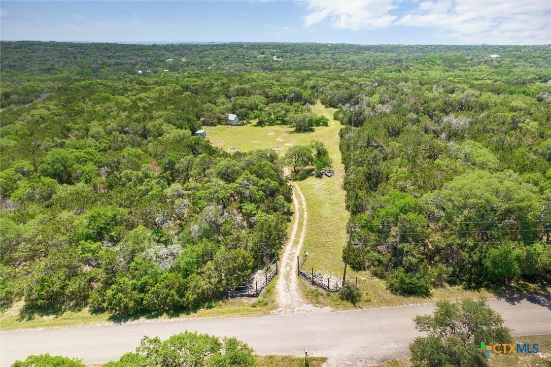 19.97 acres in Hays County - photo 4