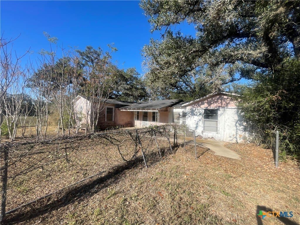 34.3 acres in DeWitt County gallery image 4