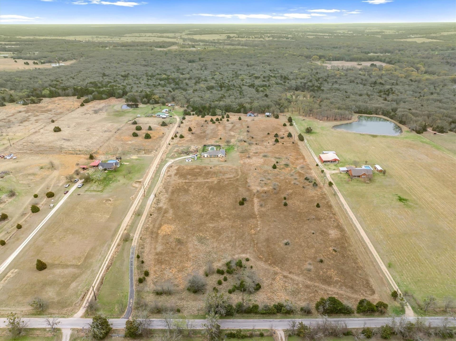 13 acres in Kaufman County gallery image 2