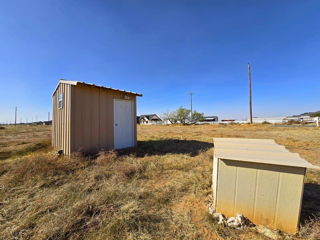 4.35 acres in Midland County - photo 11