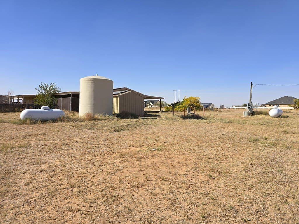 4.35 acres in Midland County - photo 6