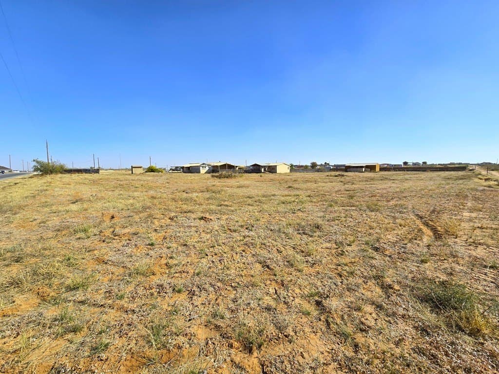 4.35 acres in Midland County - photo 13