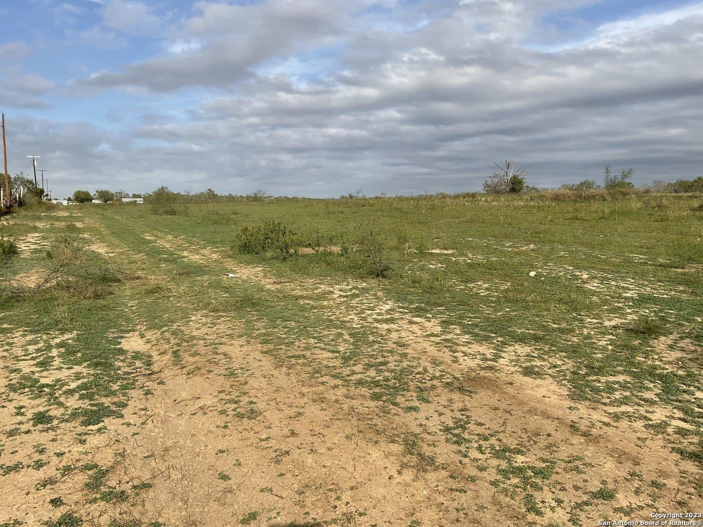 1.37 acres in Atascosa County - photo 7